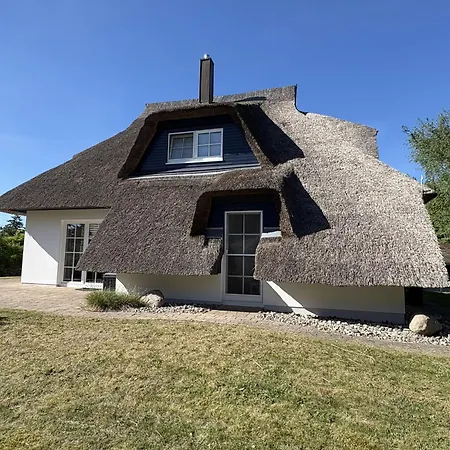 Holiday home Luxusferienhaus Blauer Peter Auf Usedom Zempin
